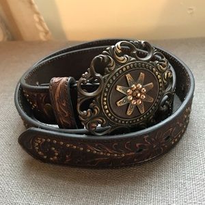 Stunning Nocona Rowel Rhinestone Belt